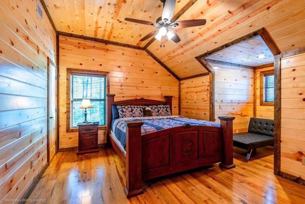 Iron Horse Lodge Sleeps 18, Games, Fire Pit, Hot Tub, Ev, More Брокен-Боу Экстерьер фото