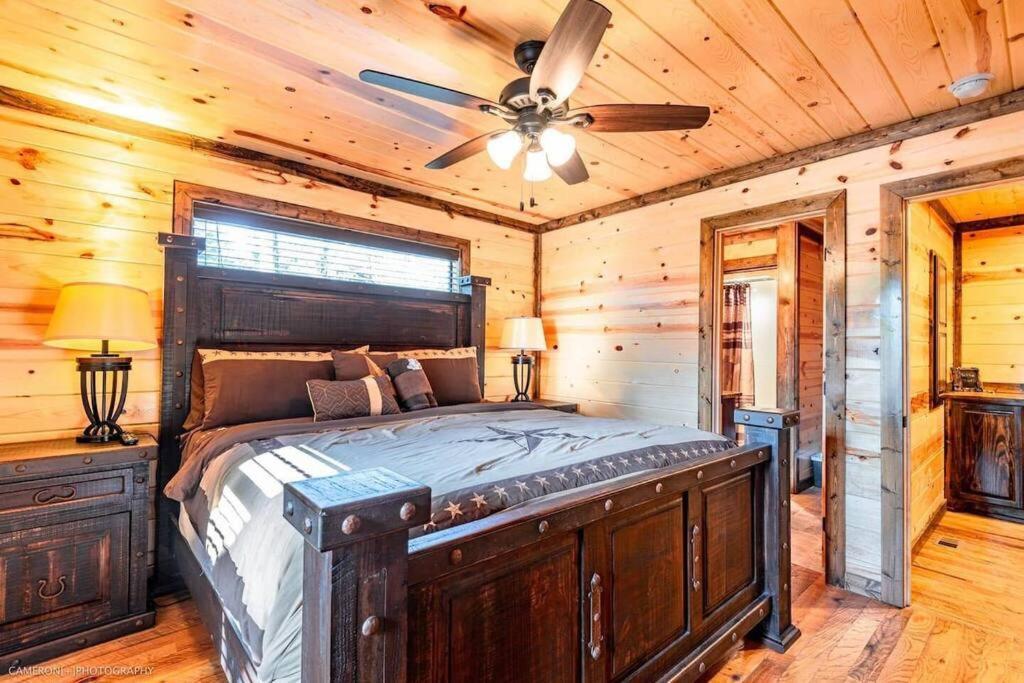 Iron Horse Lodge Sleeps 18, Games, Fire Pit, Hot Tub, Ev, More Брокен-Боу Экстерьер фото